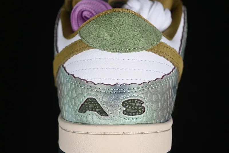 All Categories Nk SB Dunk Series Nk SB Dunk Low Low-top sneakers C version Alexis Sablone x Nk SB Dunk Low Reptile SB low-top casual sneakers HJ3386-300